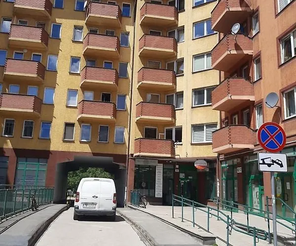Kawalerka Stefana Zeromskiego 62 Hotel *