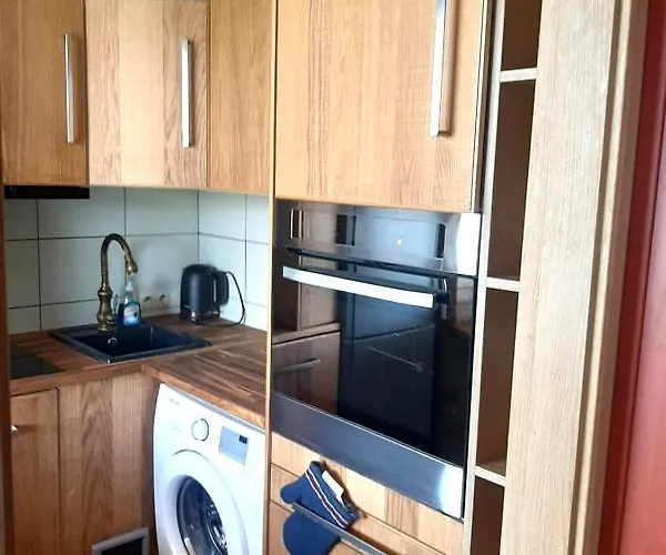 Kawalerka Stefana Zeromskiego 62